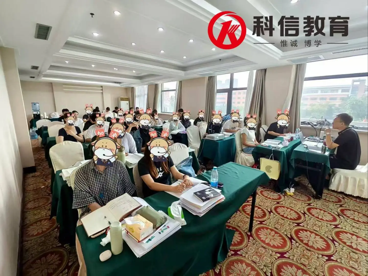 前台教务老师这样可以吗🧐