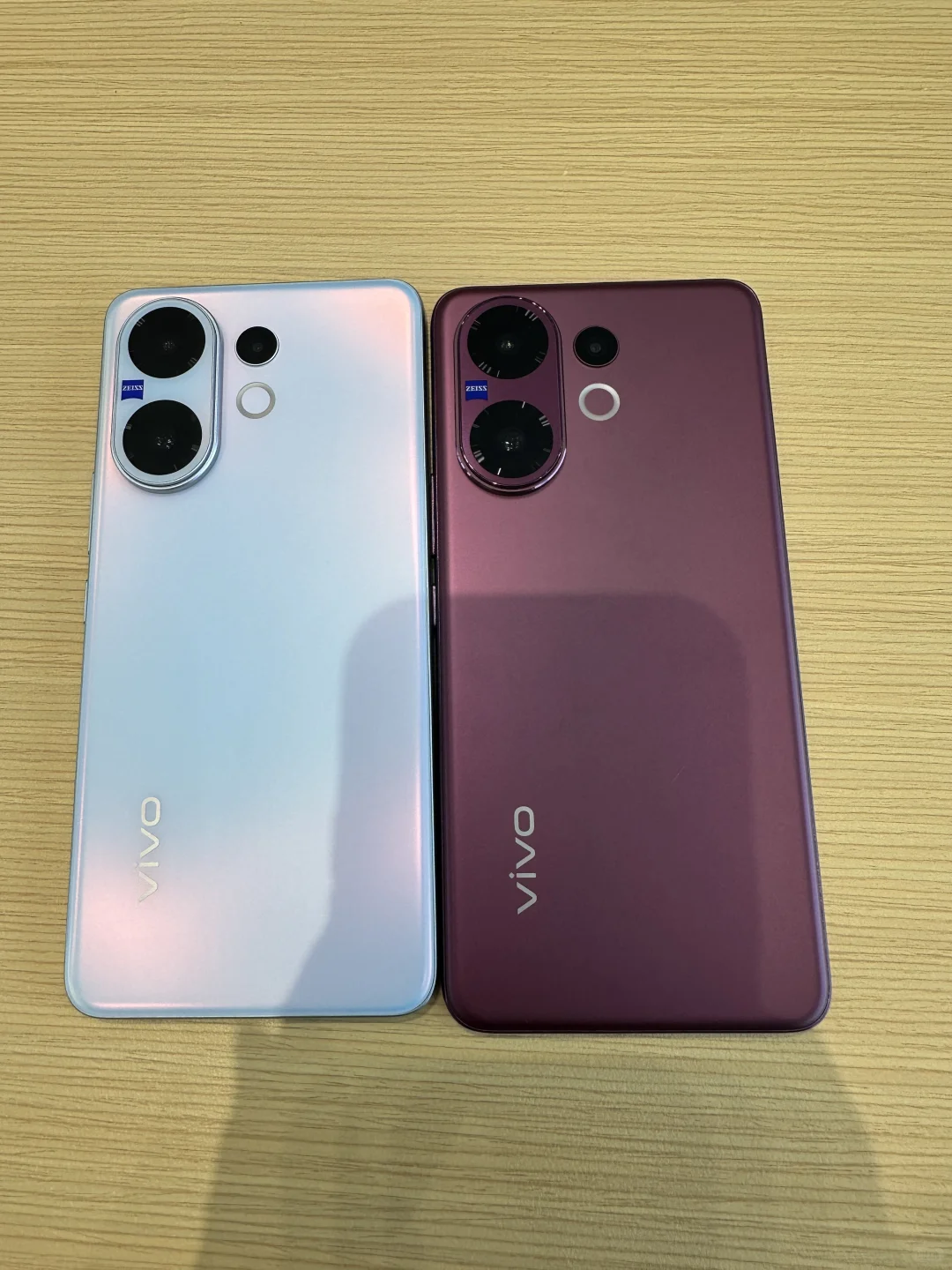 vivo V60 外观分享|轻薄+质感背板,爱了!