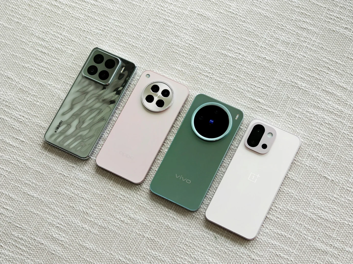 四大国产小屏手机对比，到底怎么选？