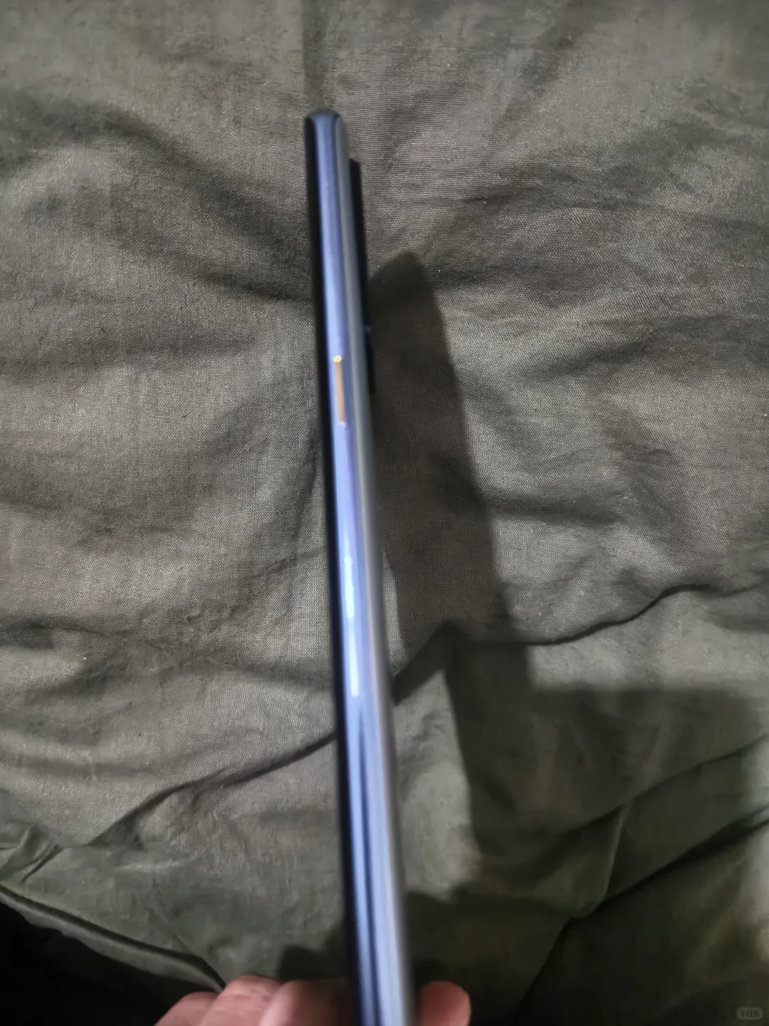 出一台闲置手机，4张内