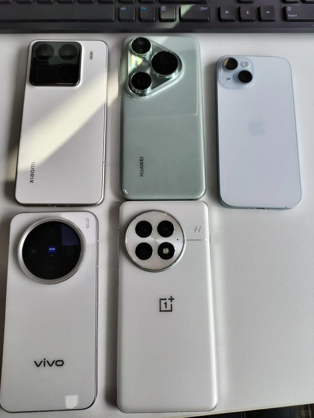 就看外观设计，现在哪个手机系统更好看？