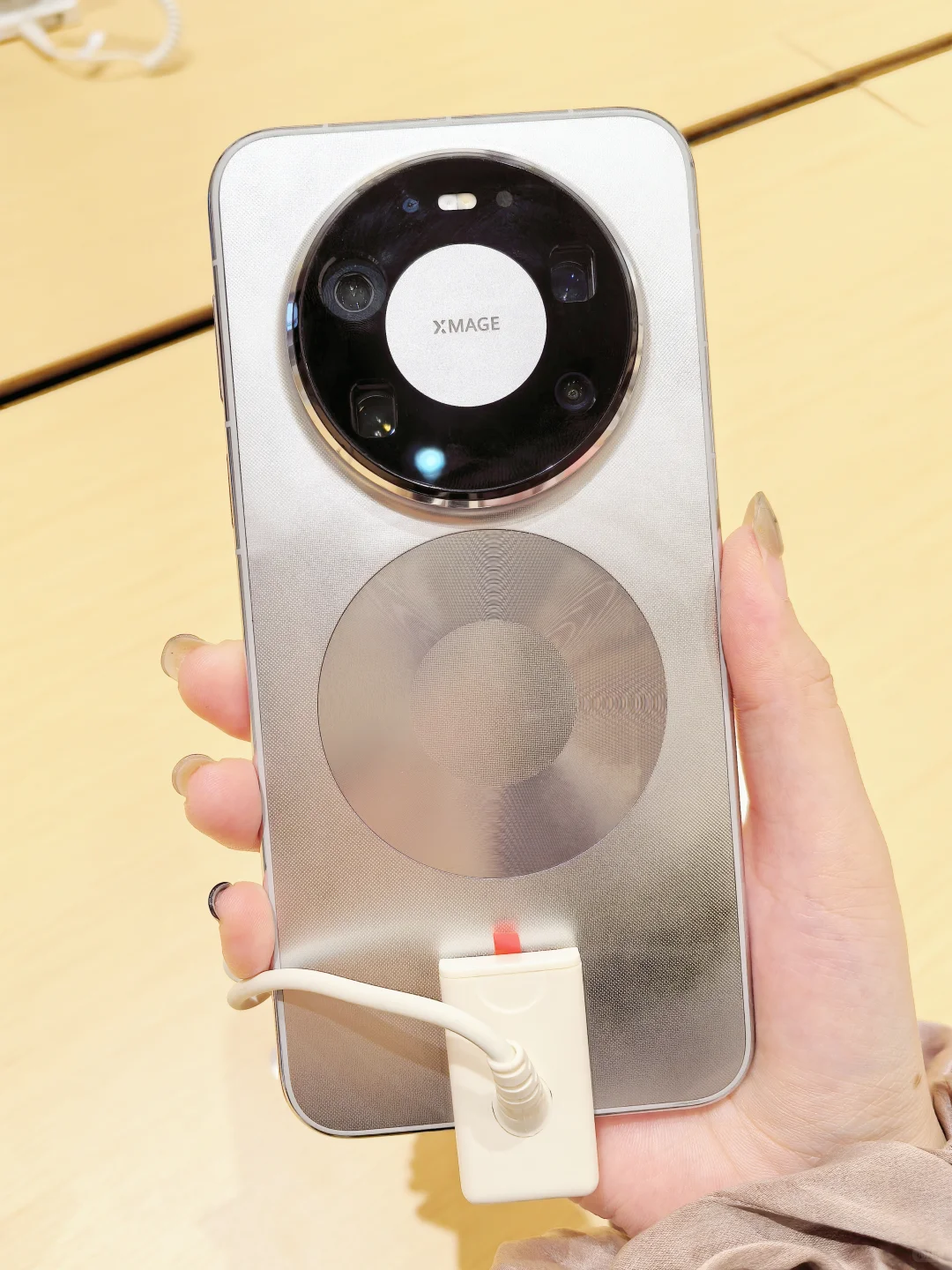 求助：苹果17还是华为Mate80