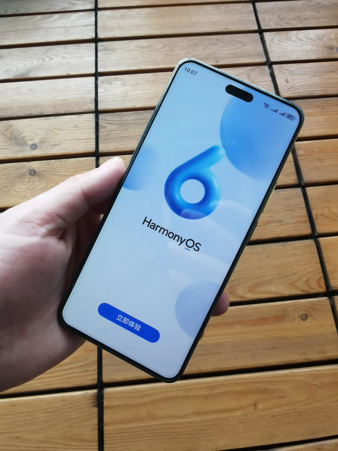 鸿蒙6.0.0.115推送，新增畅连无网通信