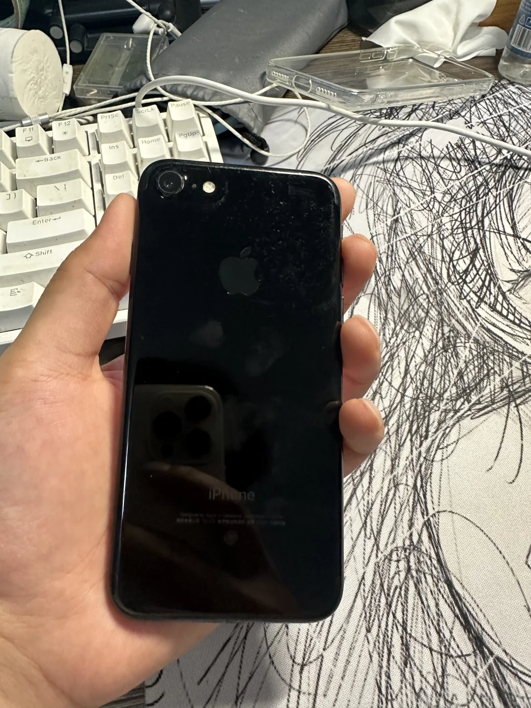 iOS10的iPhone7 but亮黑色