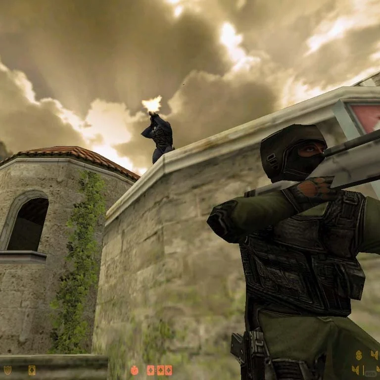 如果电脑里只能保留3个游戏，这两个肯定有