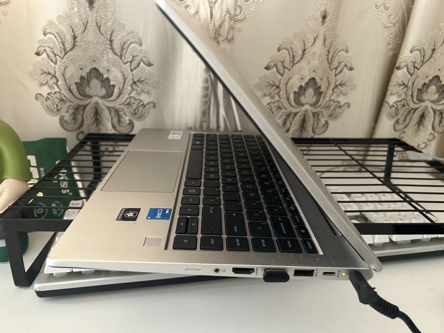 出一台自用惠普战66pro14g5