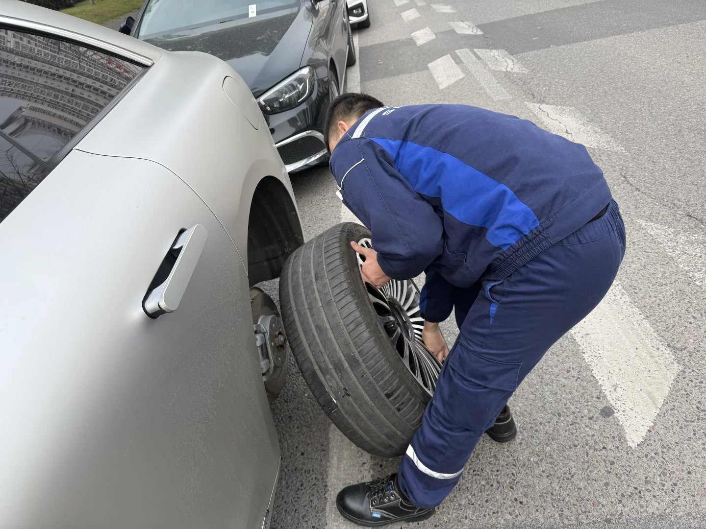 被鸿蒙智行的服务暖到了！