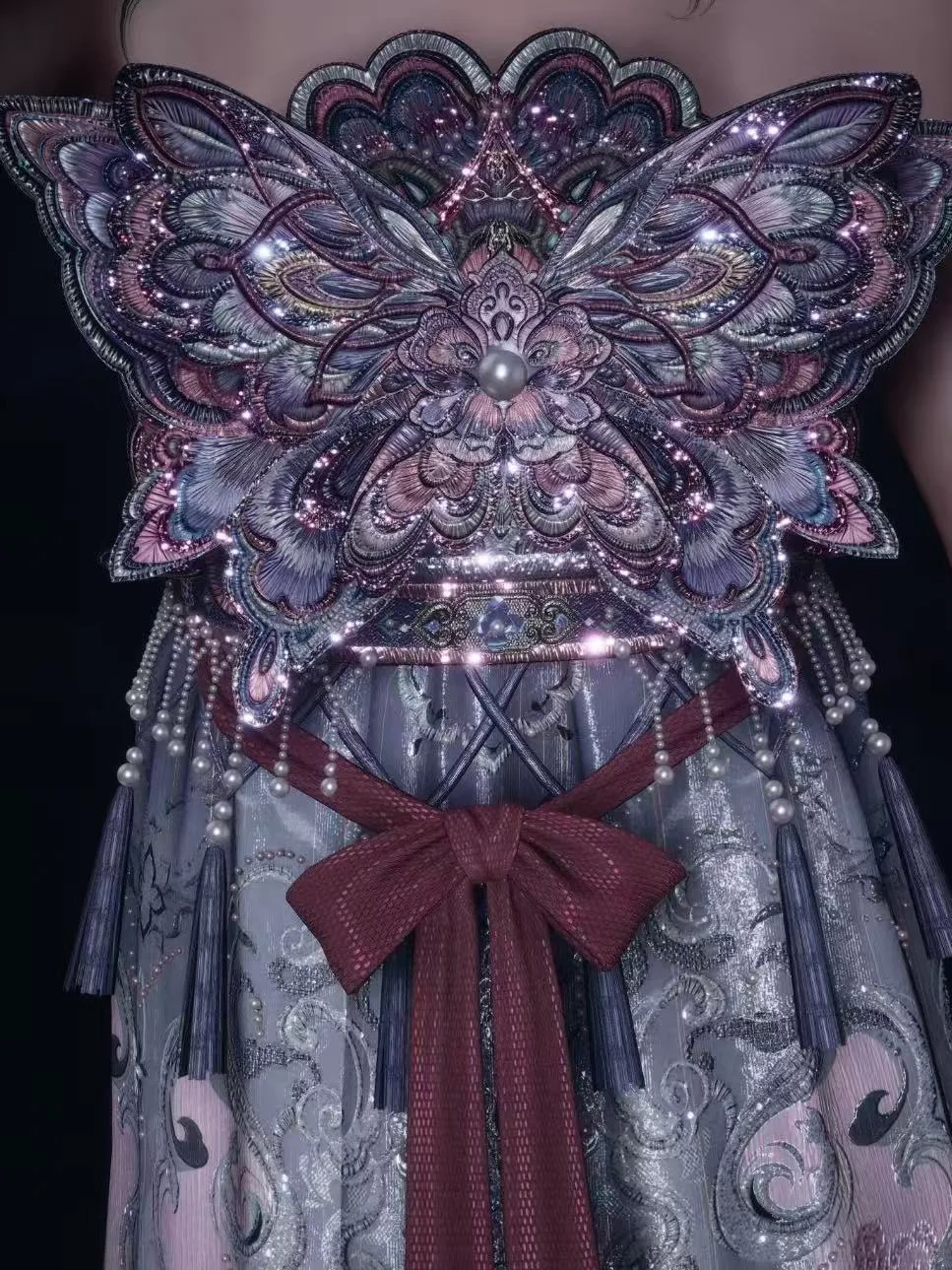 无限暖暖移动端和PC真的是两个游戏