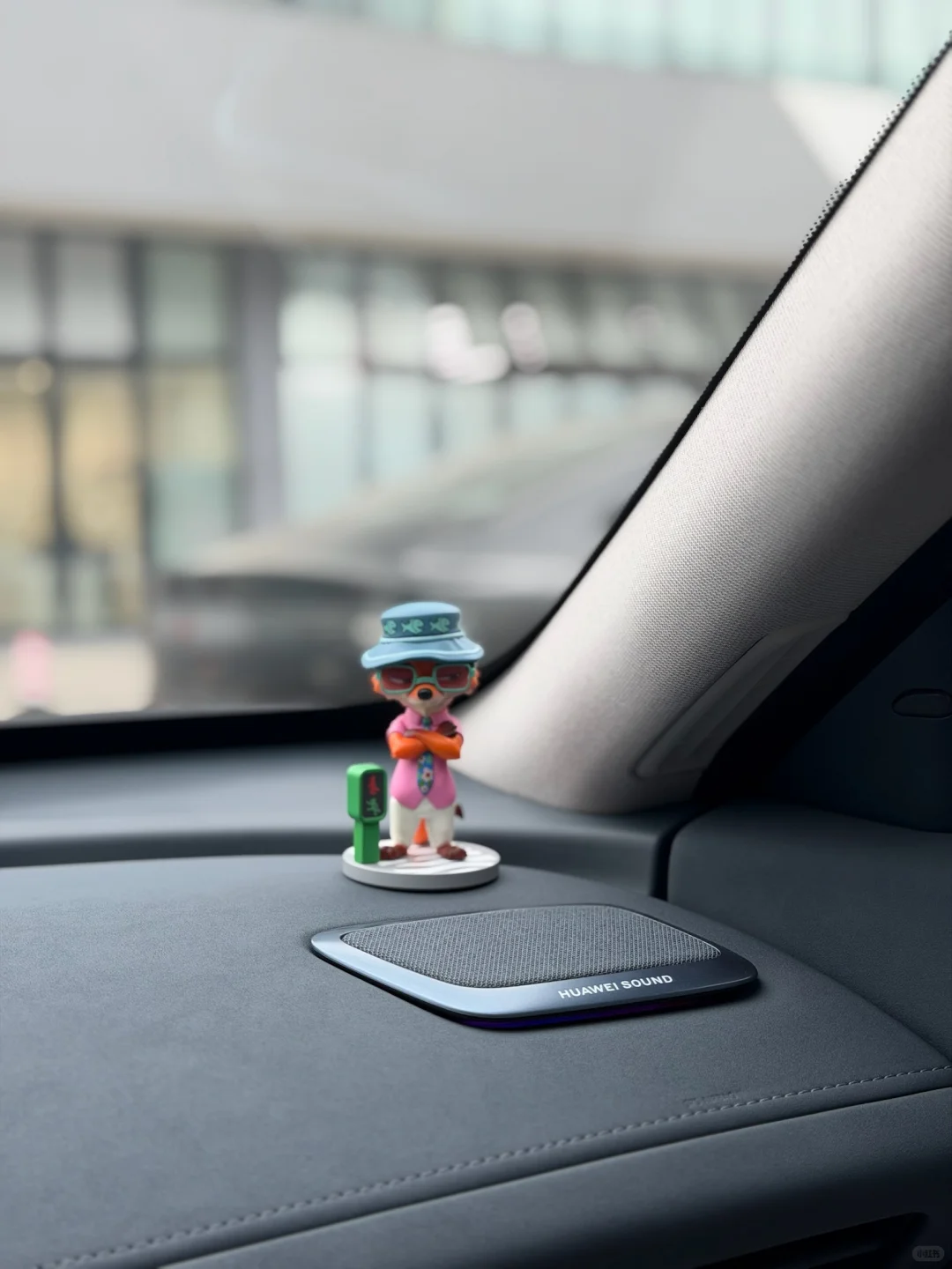 看完天籁鸿蒙座舱和帕萨特，我裂开了！