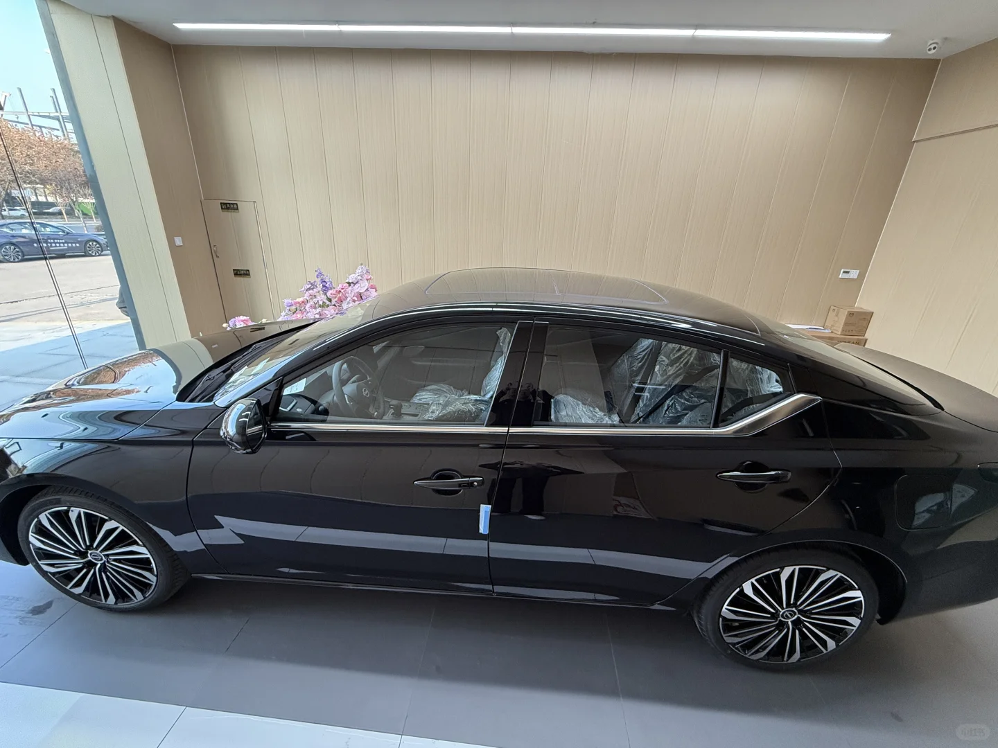 从坚定电车党到提天籁鸿蒙座舱！