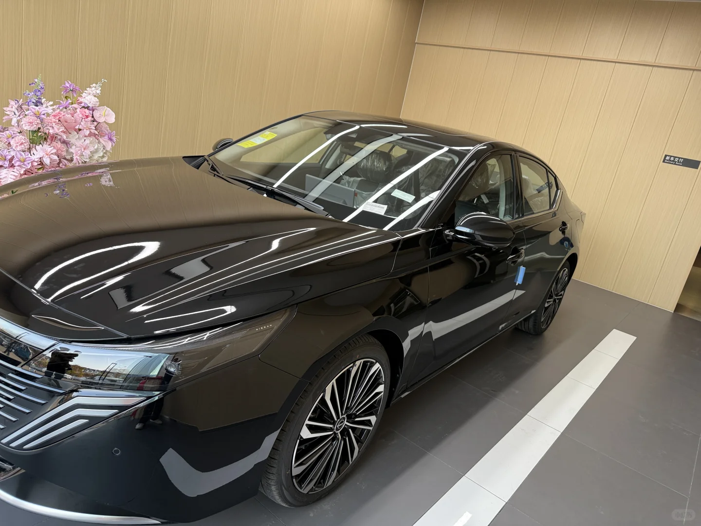 从坚定电车党到提天籁鸿蒙座舱！