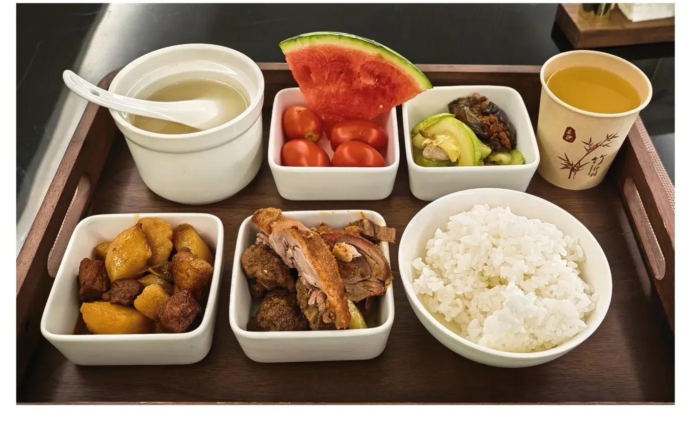 避雷！鸿蒙大饭店，来了不吃饭不好意思走！