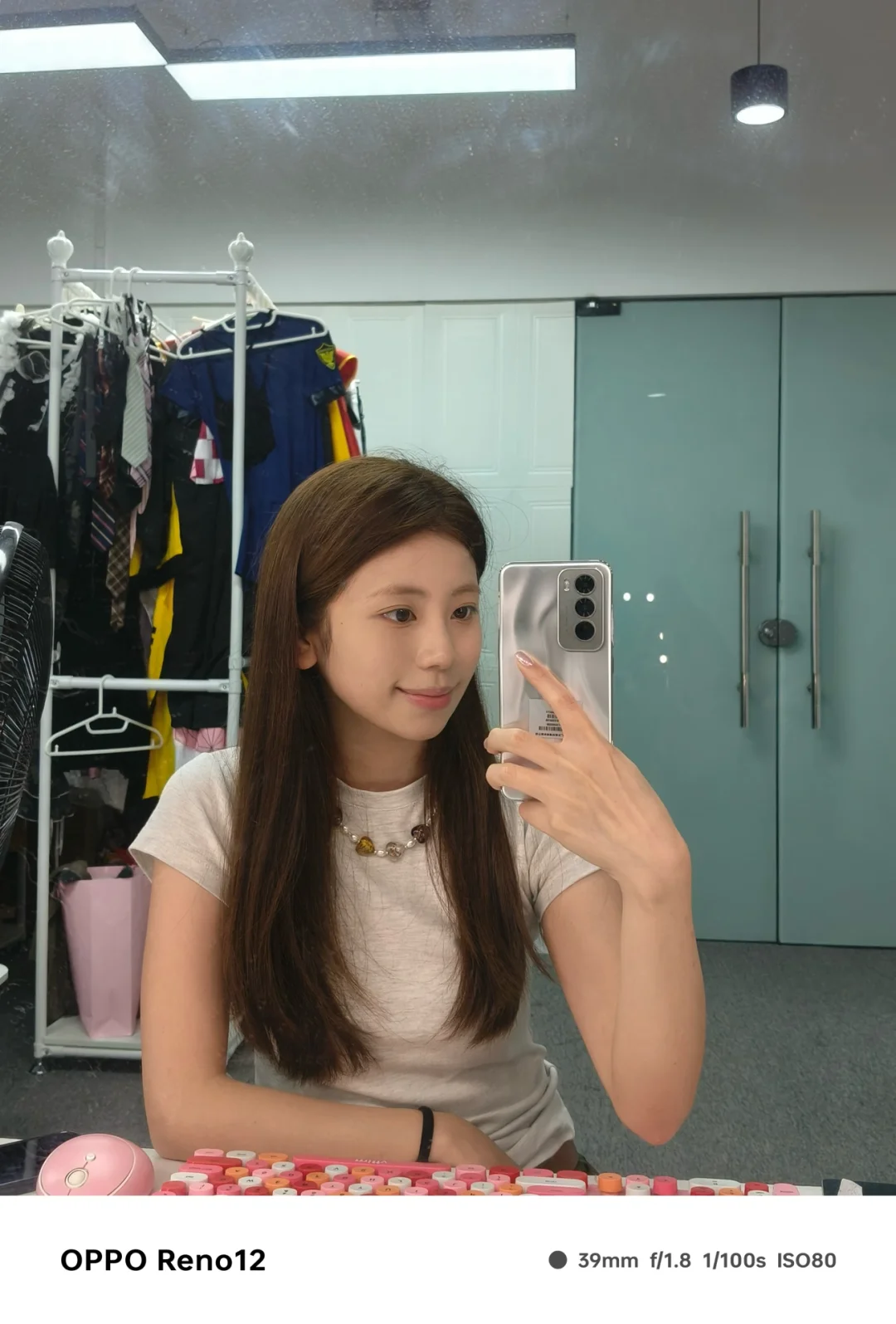 安卓🆚苹果｜对镜自拍，vivo赢了个大的…