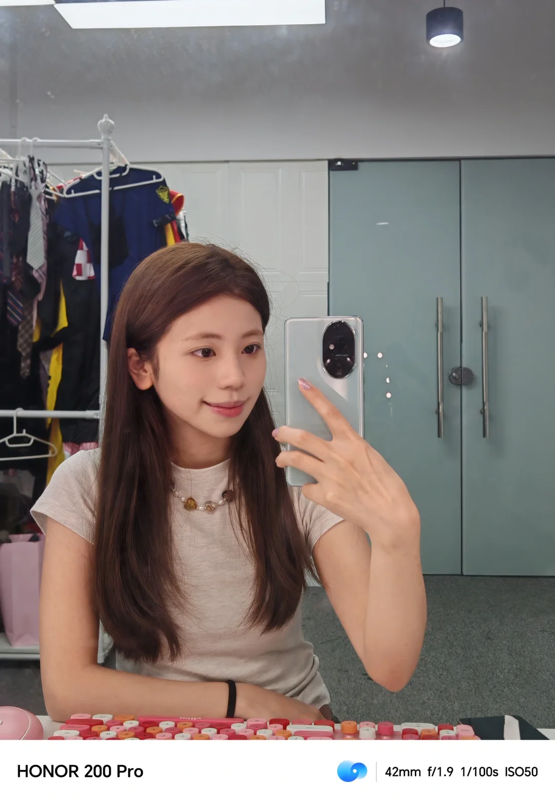 安卓🆚苹果｜对镜自拍，vivo赢了个大的…