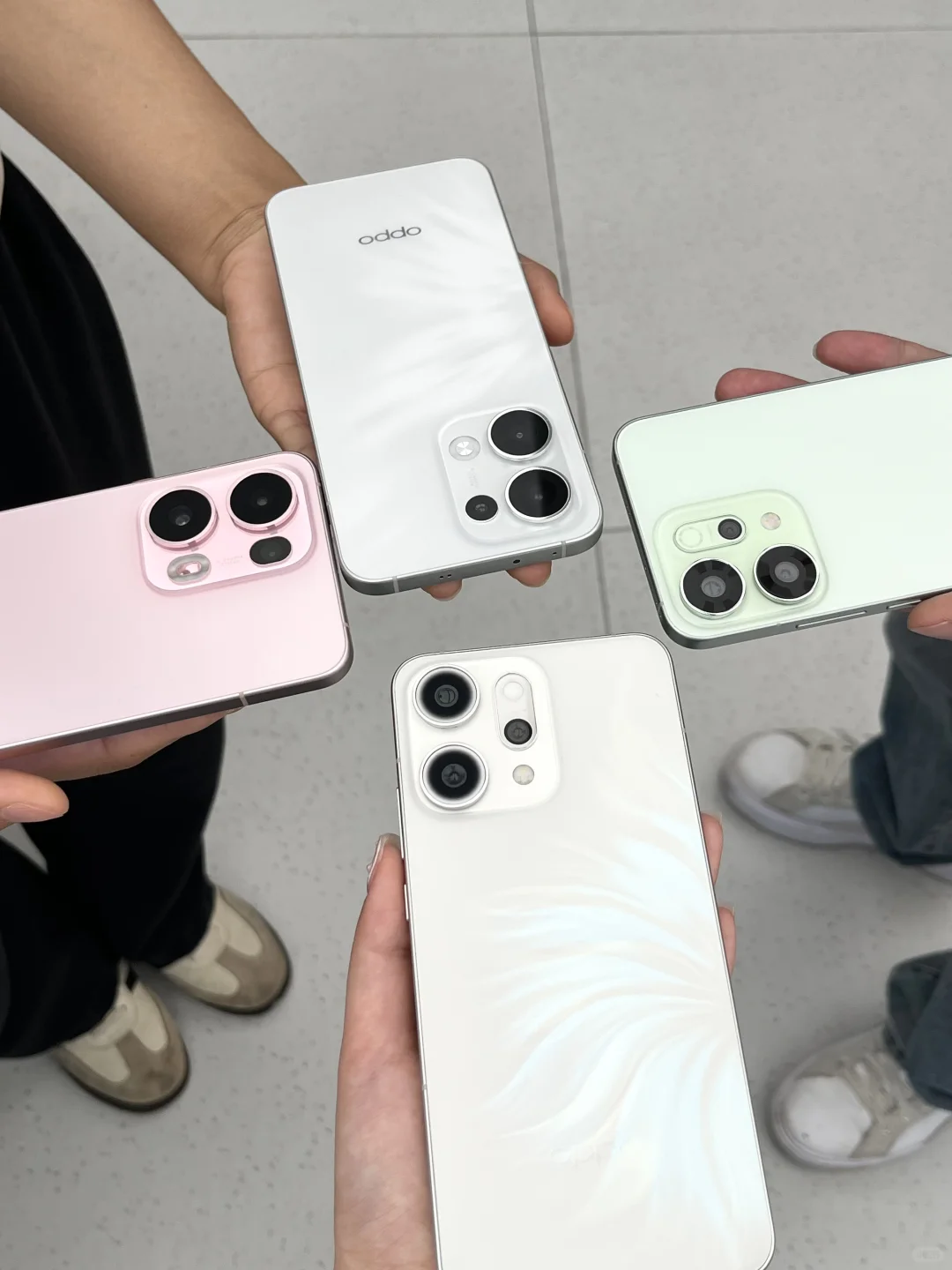 苹果平替来啦👍OPhone的Reno14登场