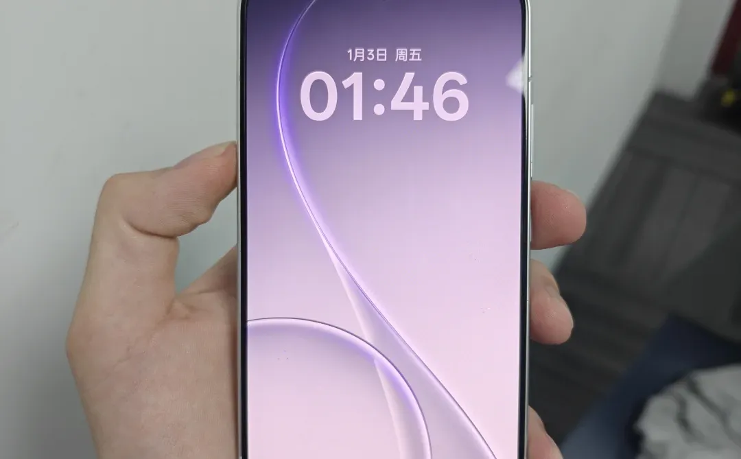 为什么有人觉得OPPOReno15不好看？