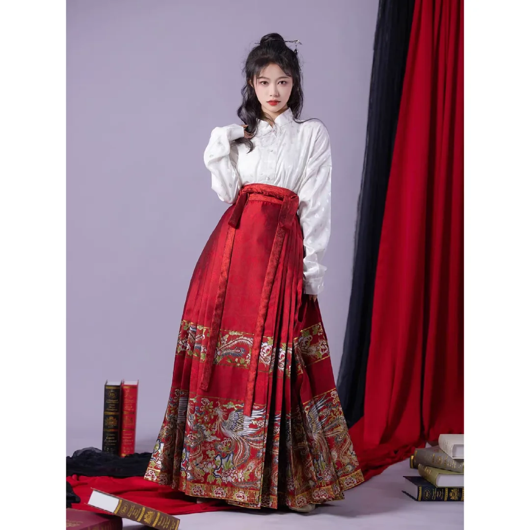 一套利用率很高的婚恋轻礼服