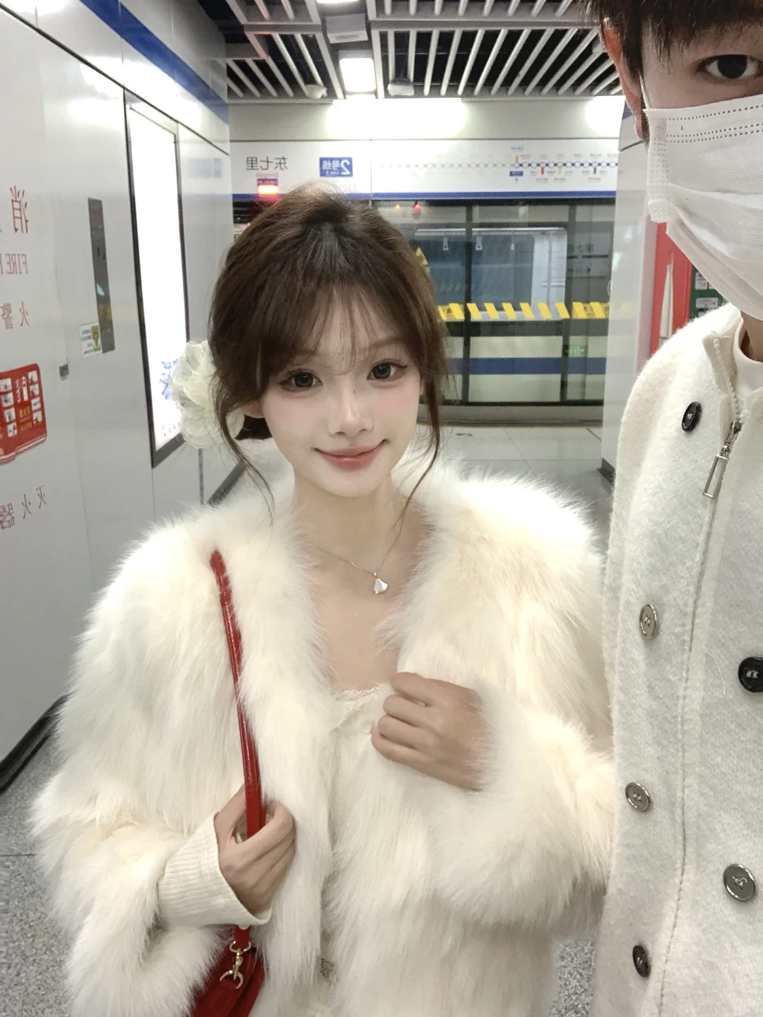 哇！！我女朋友今天真的好漂亮啊！！！