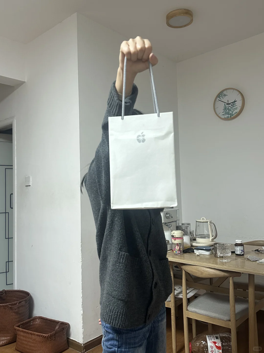 女朋友送了一个17pro，感觉没啥炫耀的