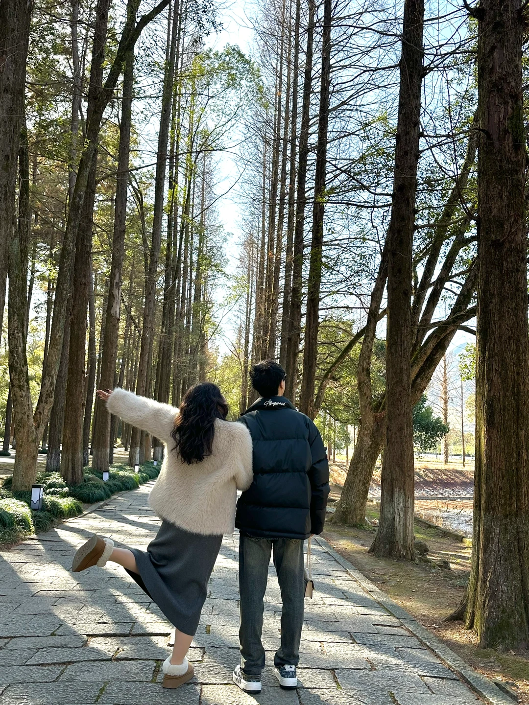 📷情侣出游｜当然要拍照记录啦！姿势也太甜了