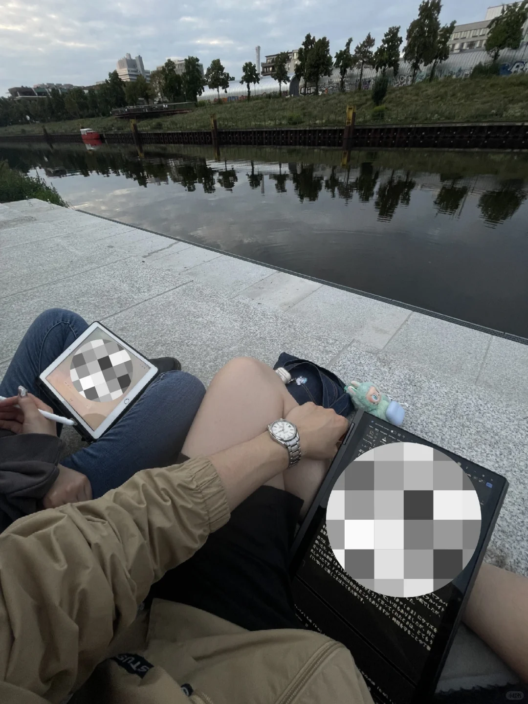 为什么女朋友干什么都要跟着？