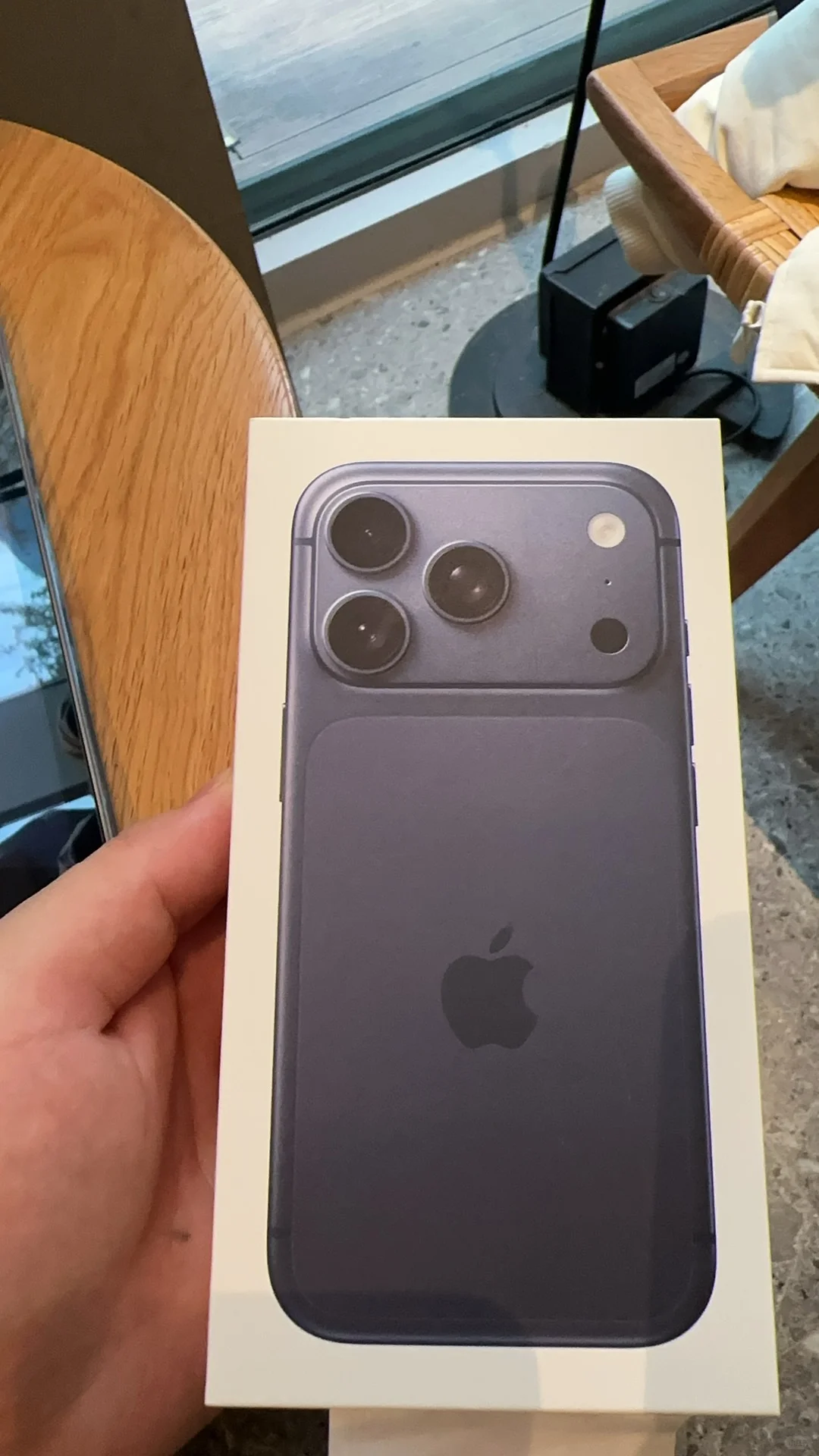 女朋友送了一个17pro，感觉没啥炫耀的