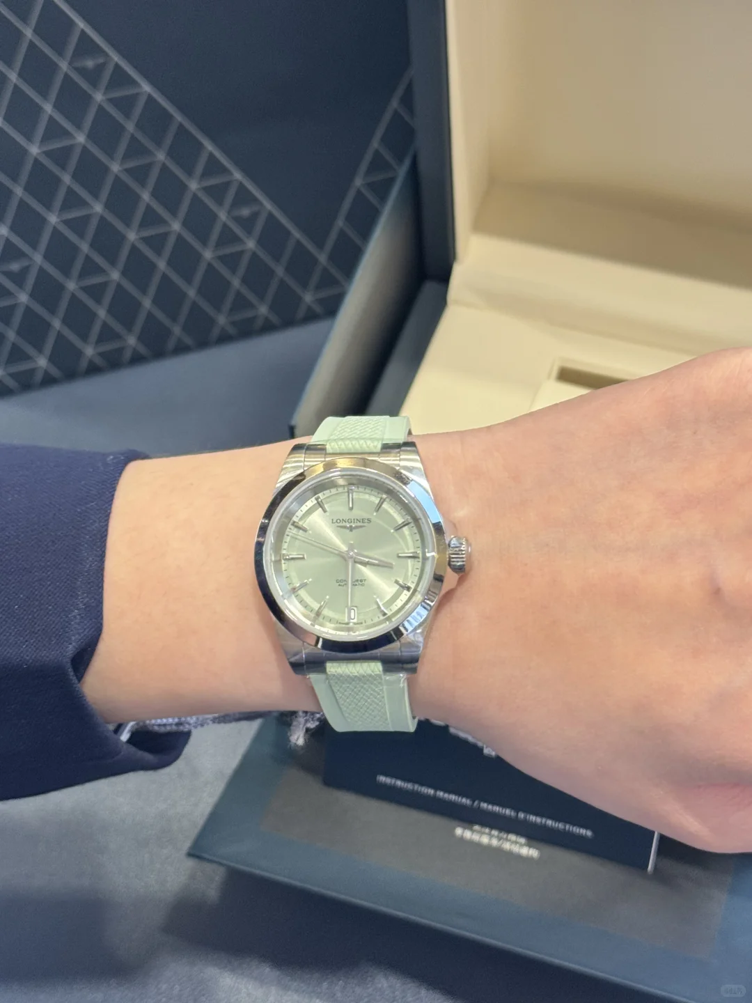 谁来劝劝我别给女朋友花米了