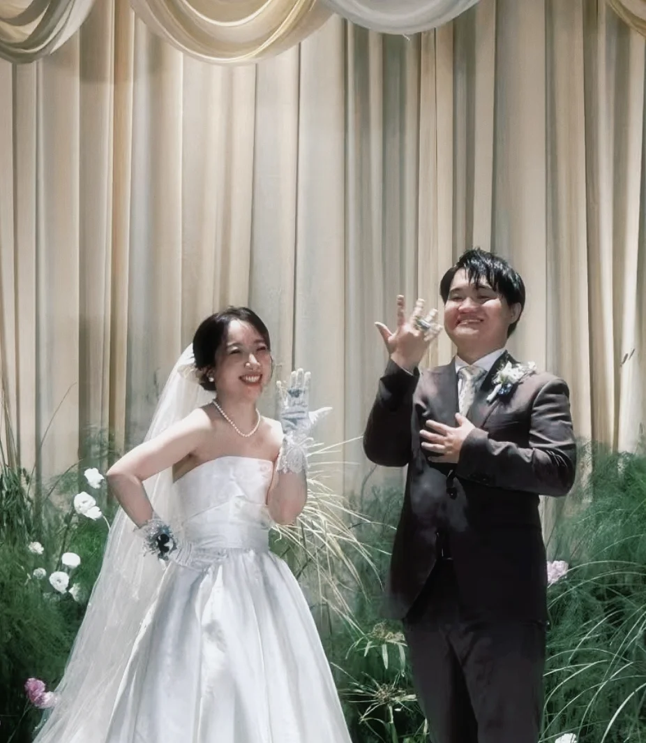 👉🏻左滑帮我把高中同学变成我丈夫