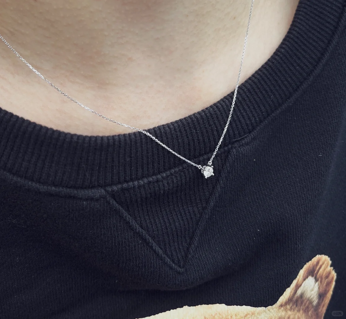 女朋友的第一条钻石项链