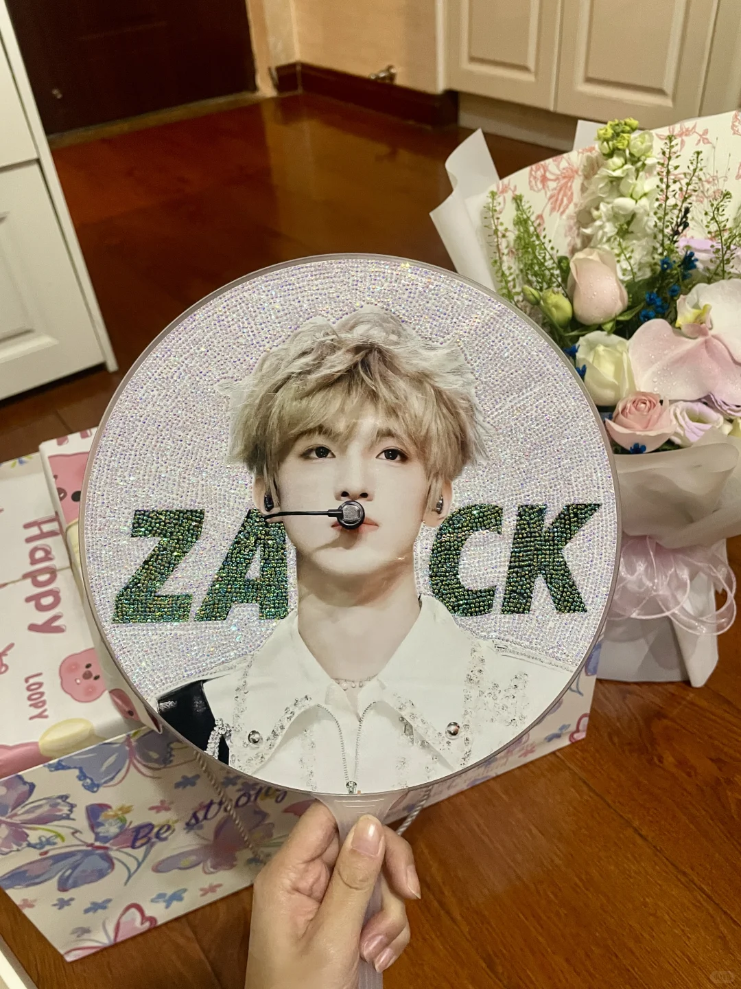 男朋友给我贴的大王扇泰酷辣！