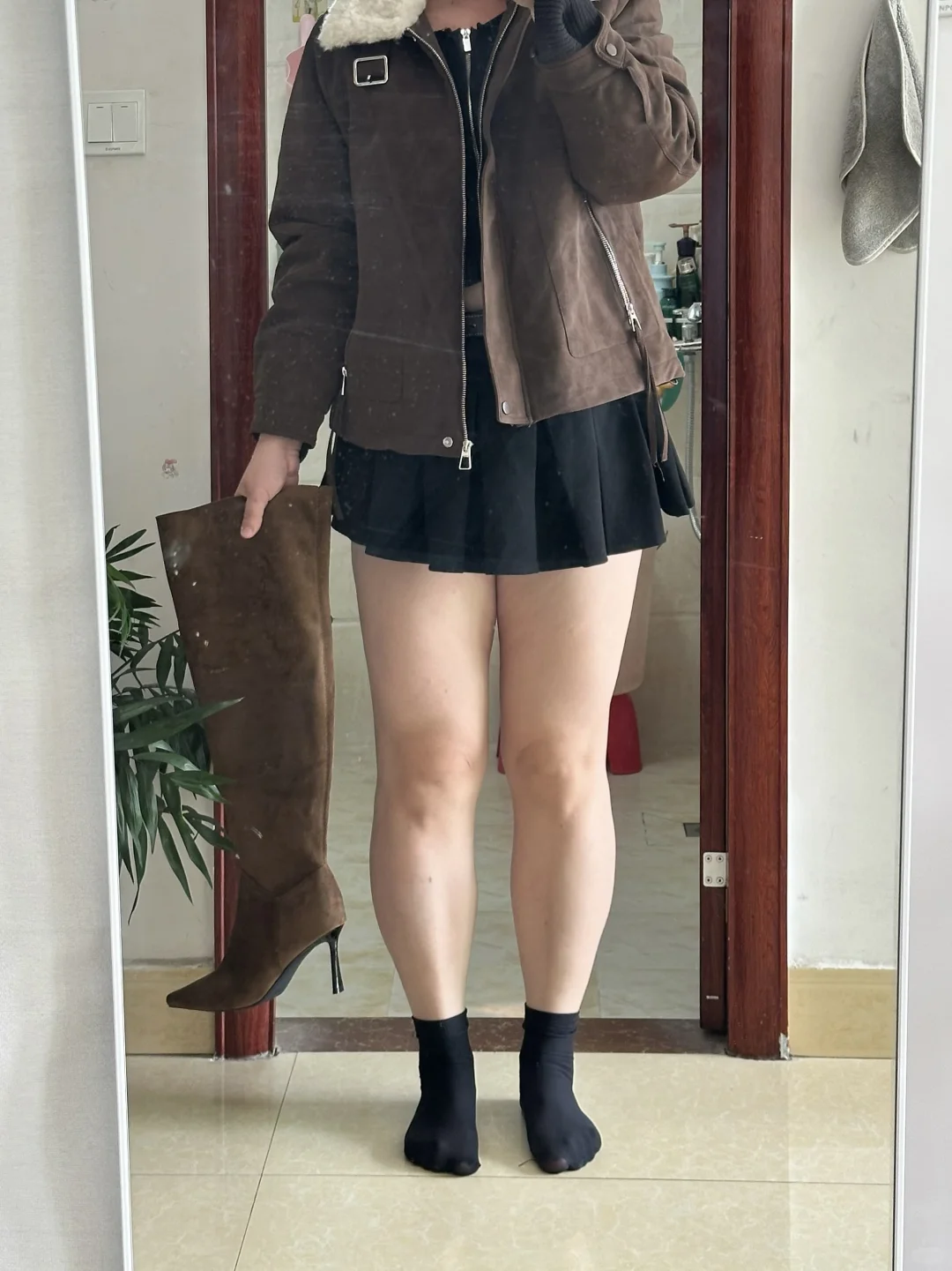 男朋友说我腿光看有点粗…但穿上靴子后绝了