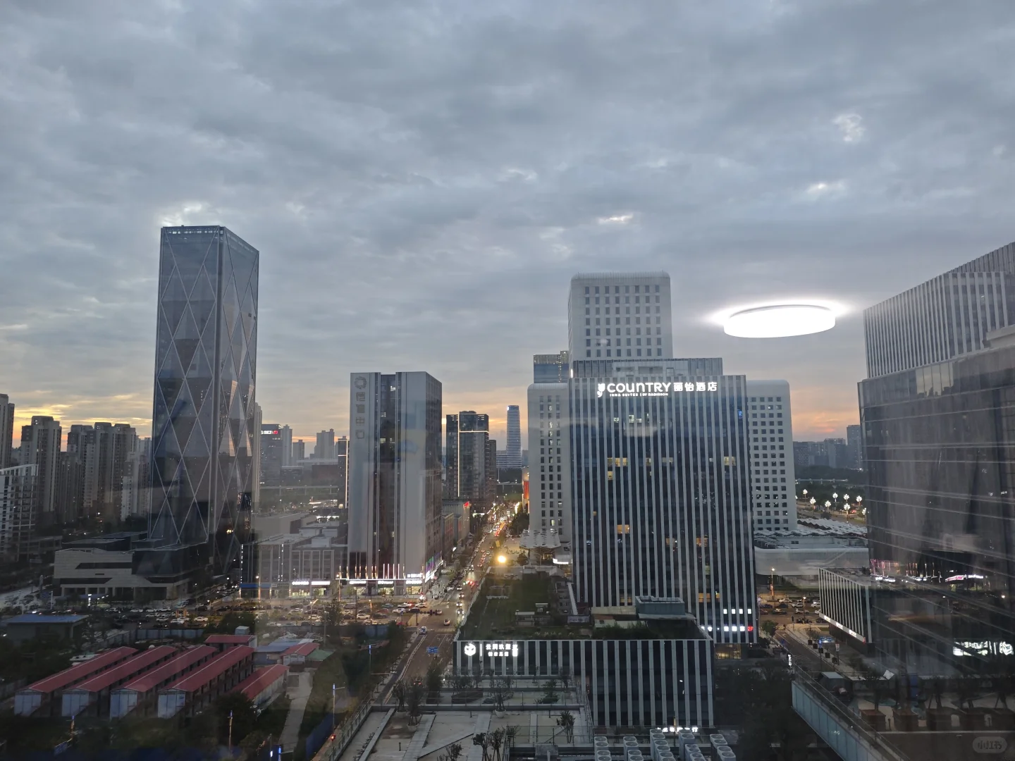 和女朋友宅家的周末下午