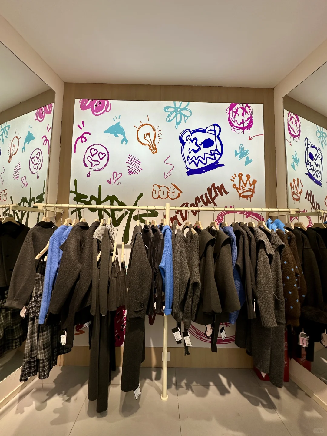 今日主线任务：陪女朋友逛街🛍️