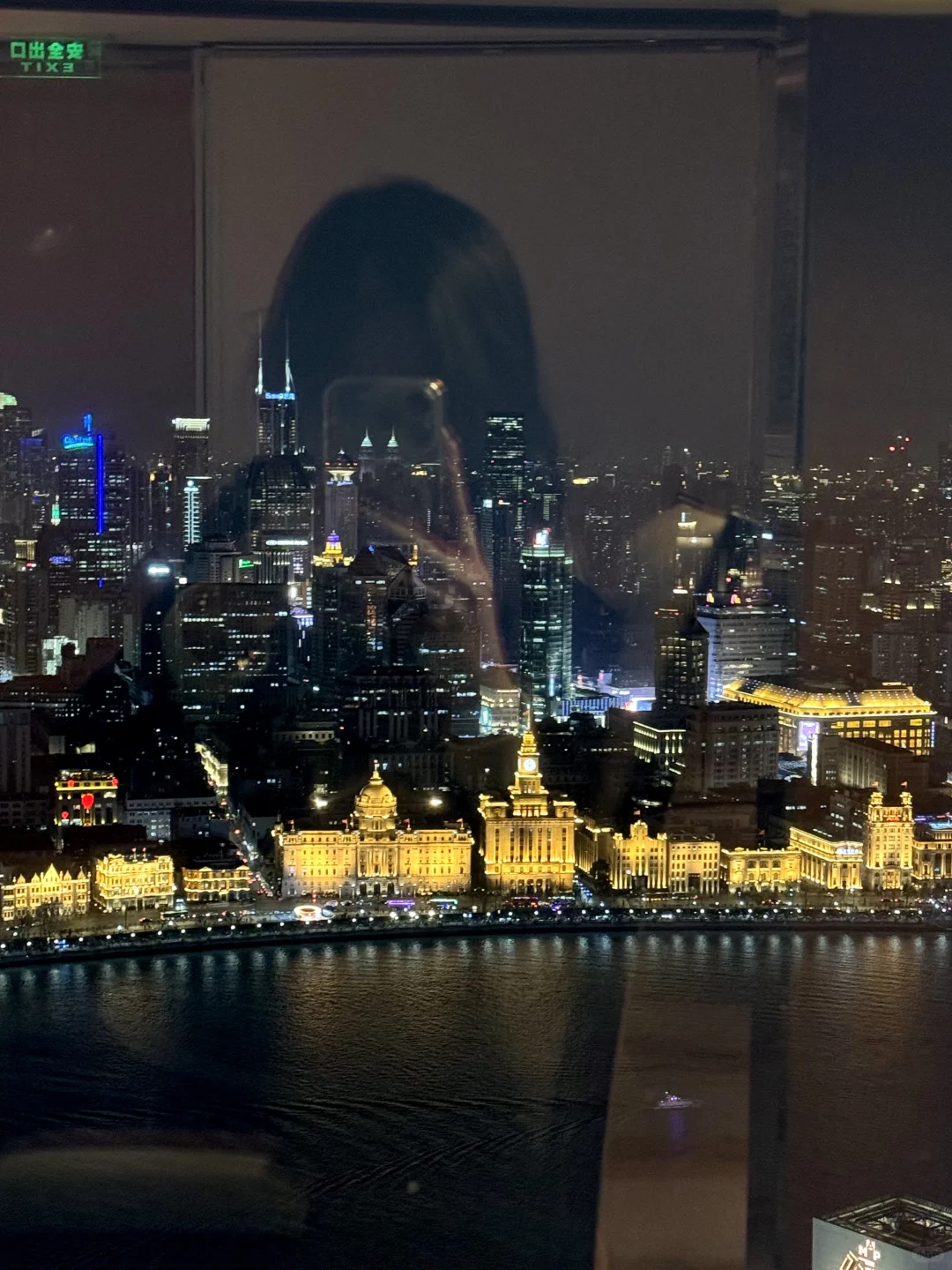 从此这个世界上又多了一位HW女孩~💍