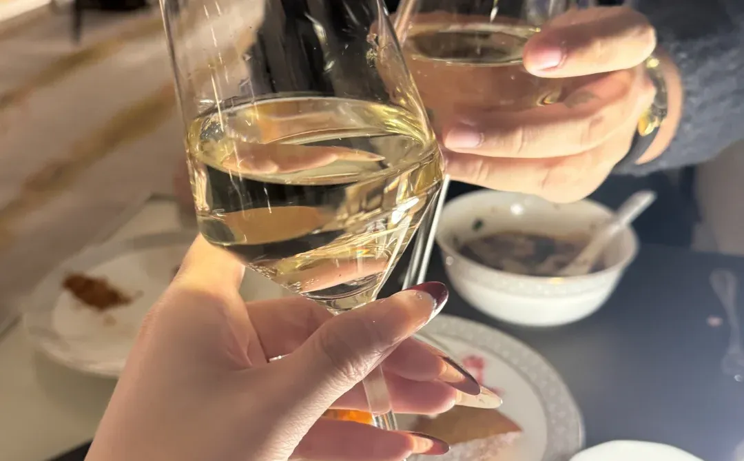 从此这个世界上又多了一位HW女孩~💍