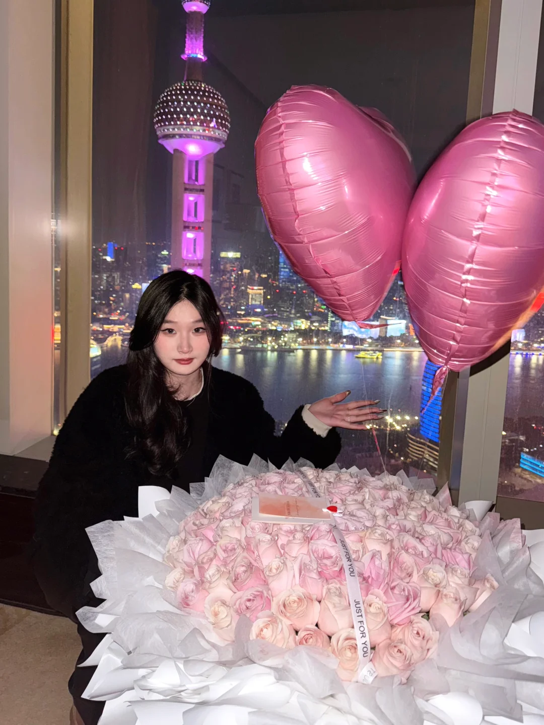 从此这个世界上又多了一位HW女孩~💍