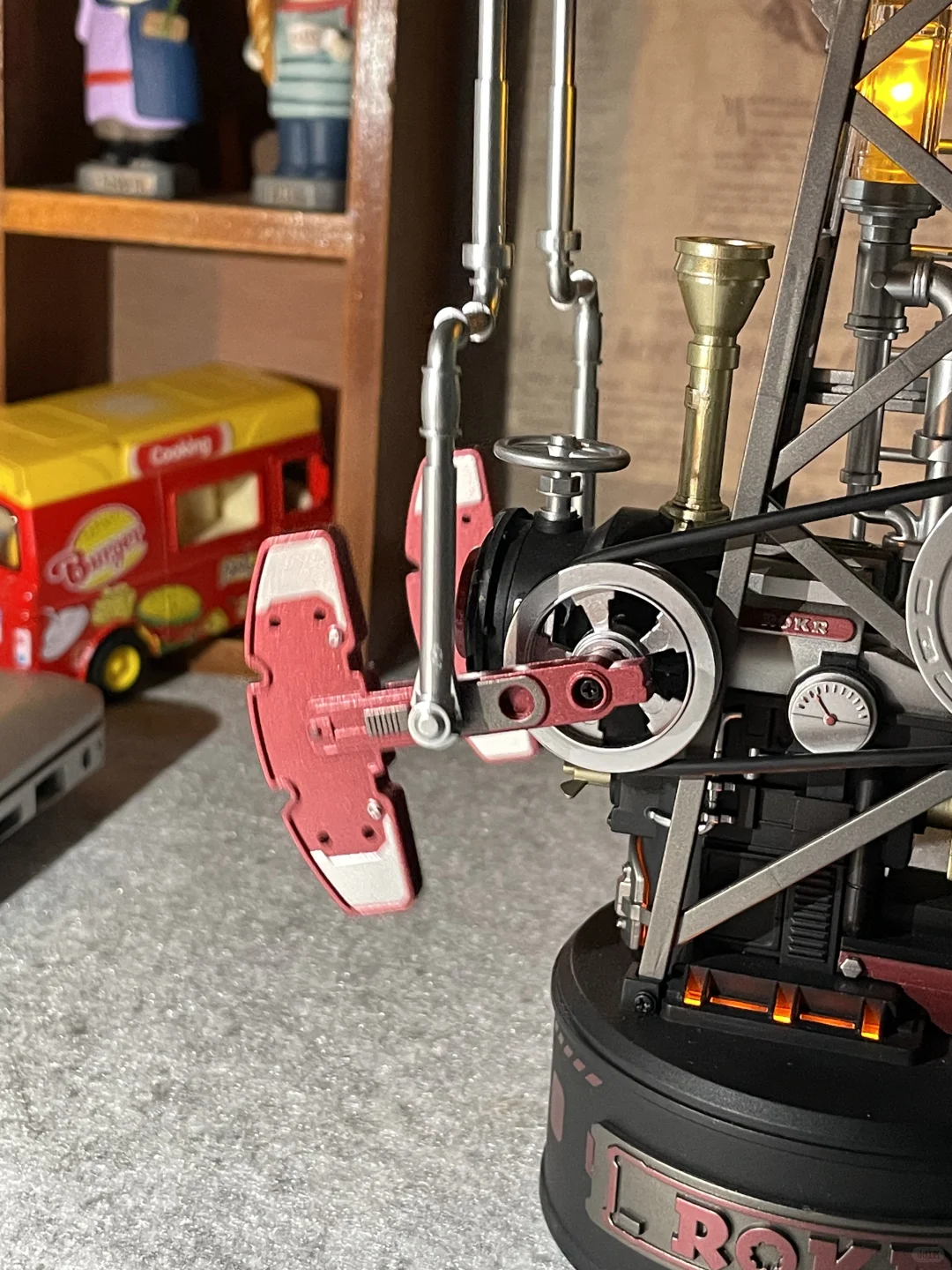 女朋友陪我一起拼的模型～又幸福上了！