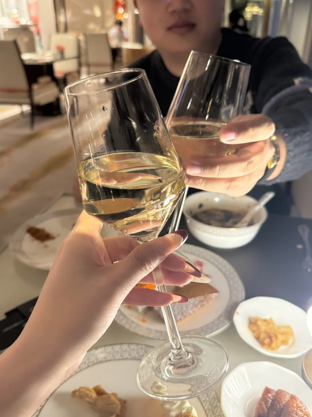 从此这个世界上又多了一位HW女孩~💍