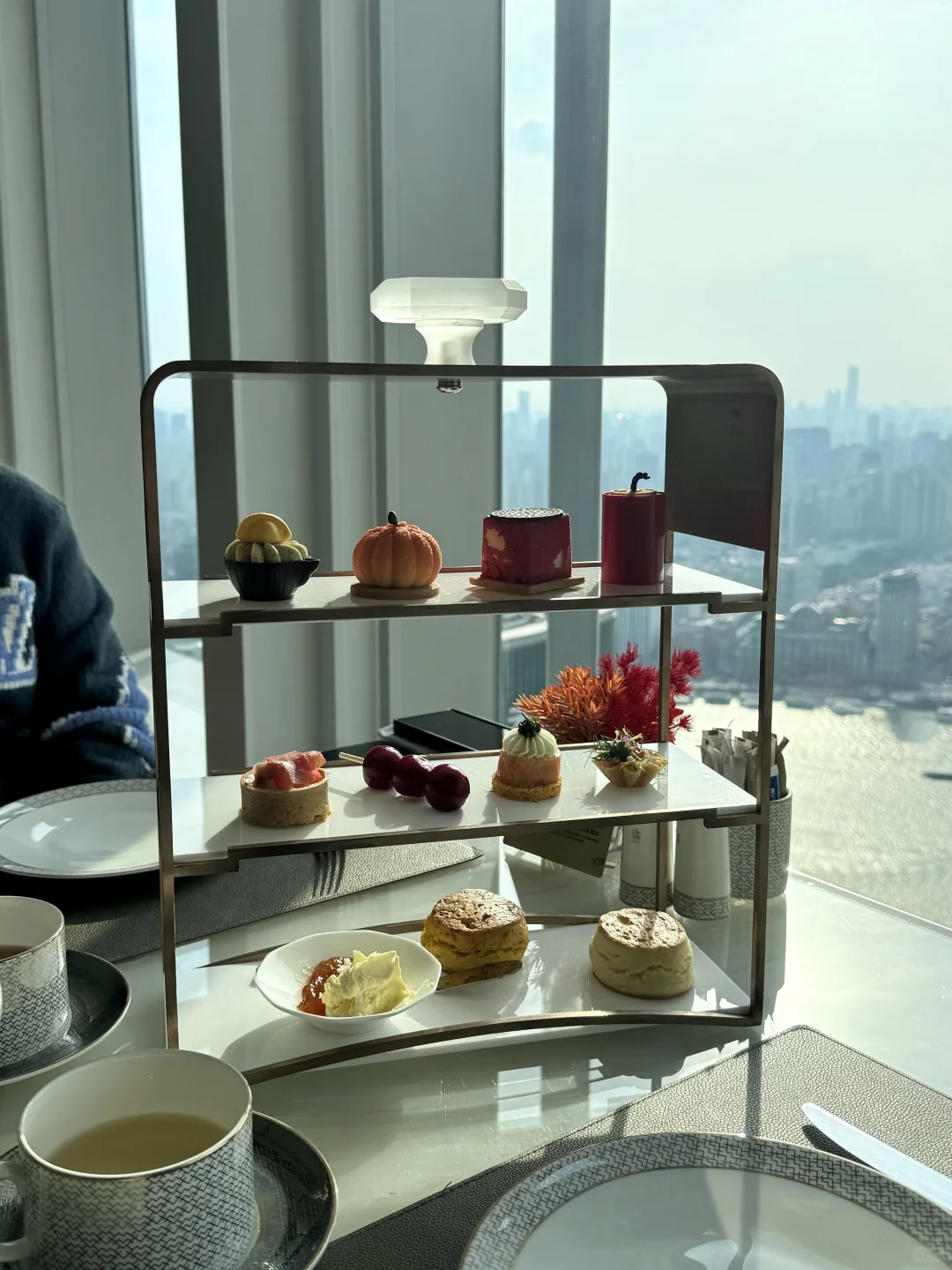 从此这个世界上又多了一位HW女孩~💍