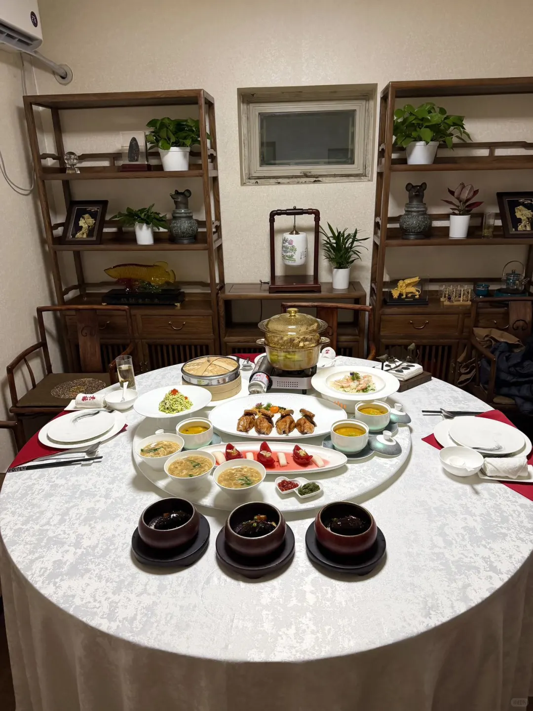 女朋友带我来的，说是北京蕞适合宴请的！！