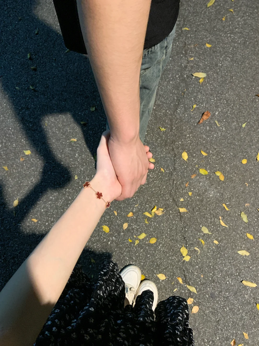 哪有什么轰轰烈烈呢 逛完超市 和你一起回家