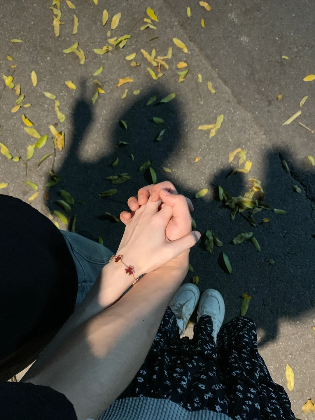 哪有什么轰轰烈烈呢 逛完超市 和你一起回家