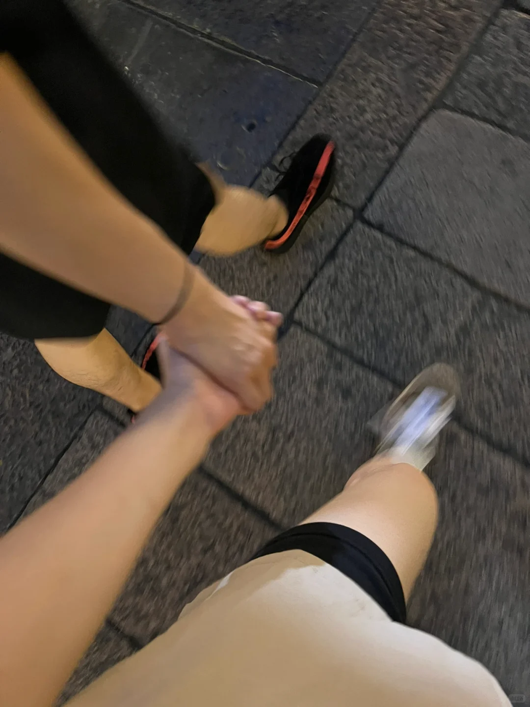 恋爱日记｜牵手照🫶🏻｜一直这样走下去吧🌷