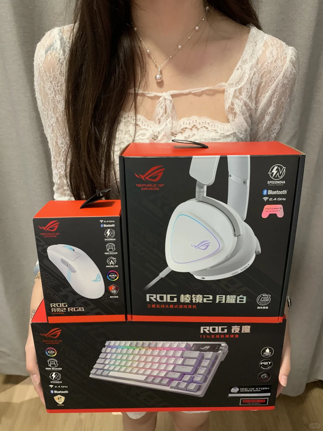 真的无语，女朋友就送套游戏外设真服了