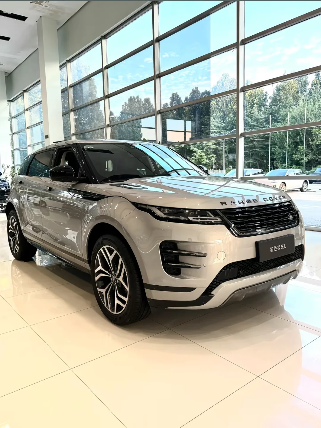 二十多万开路虎，面子里子都有了