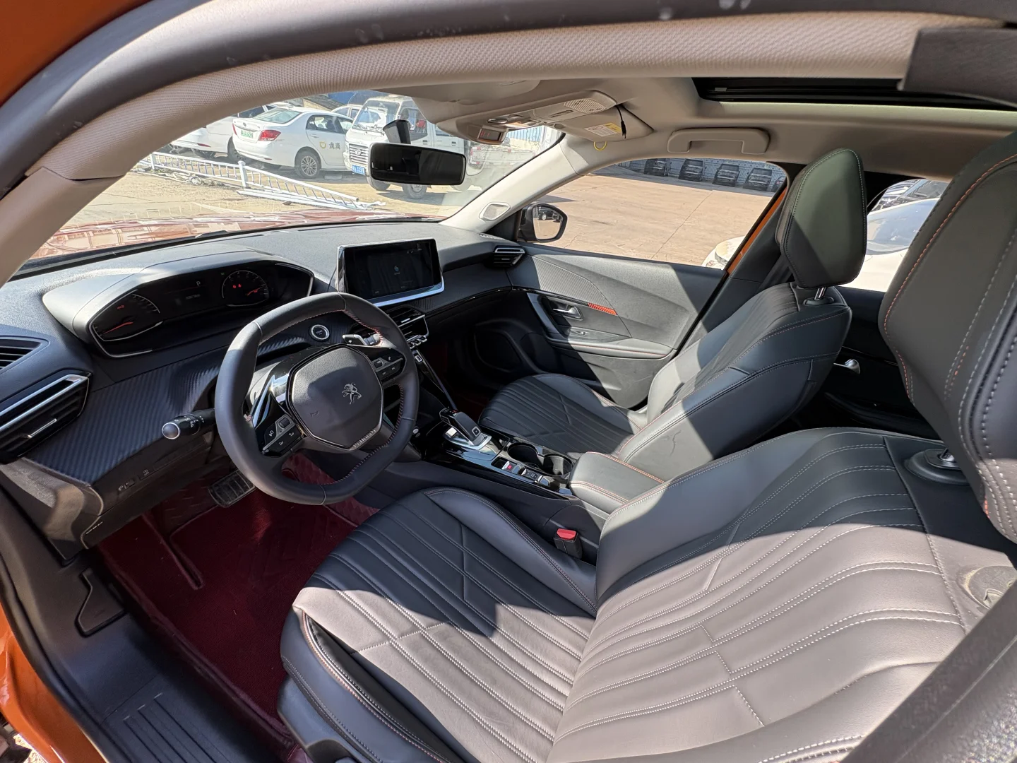 女生当然也能开酷酷的SUV