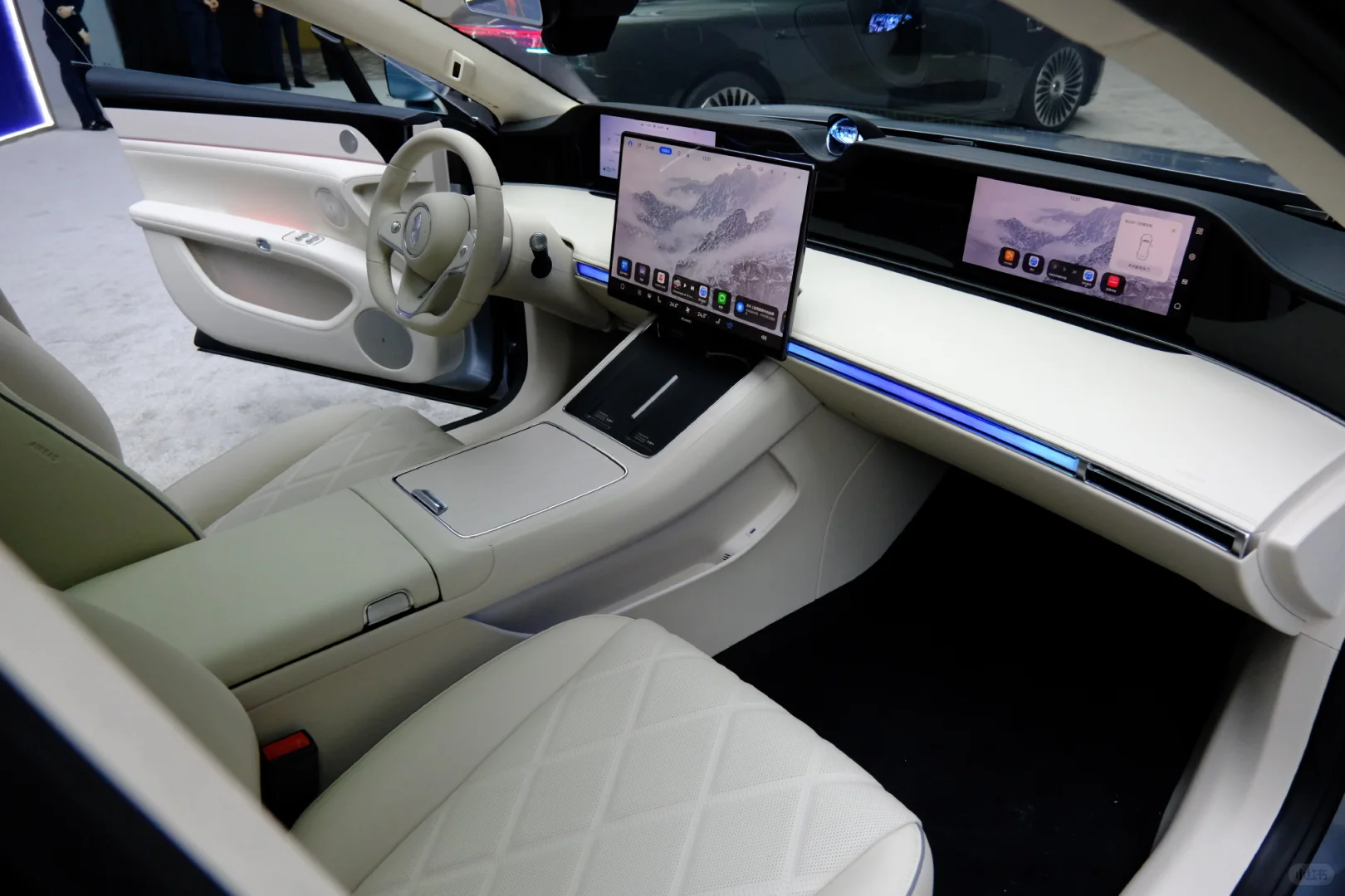 享界S9银色黑曜套件真好看