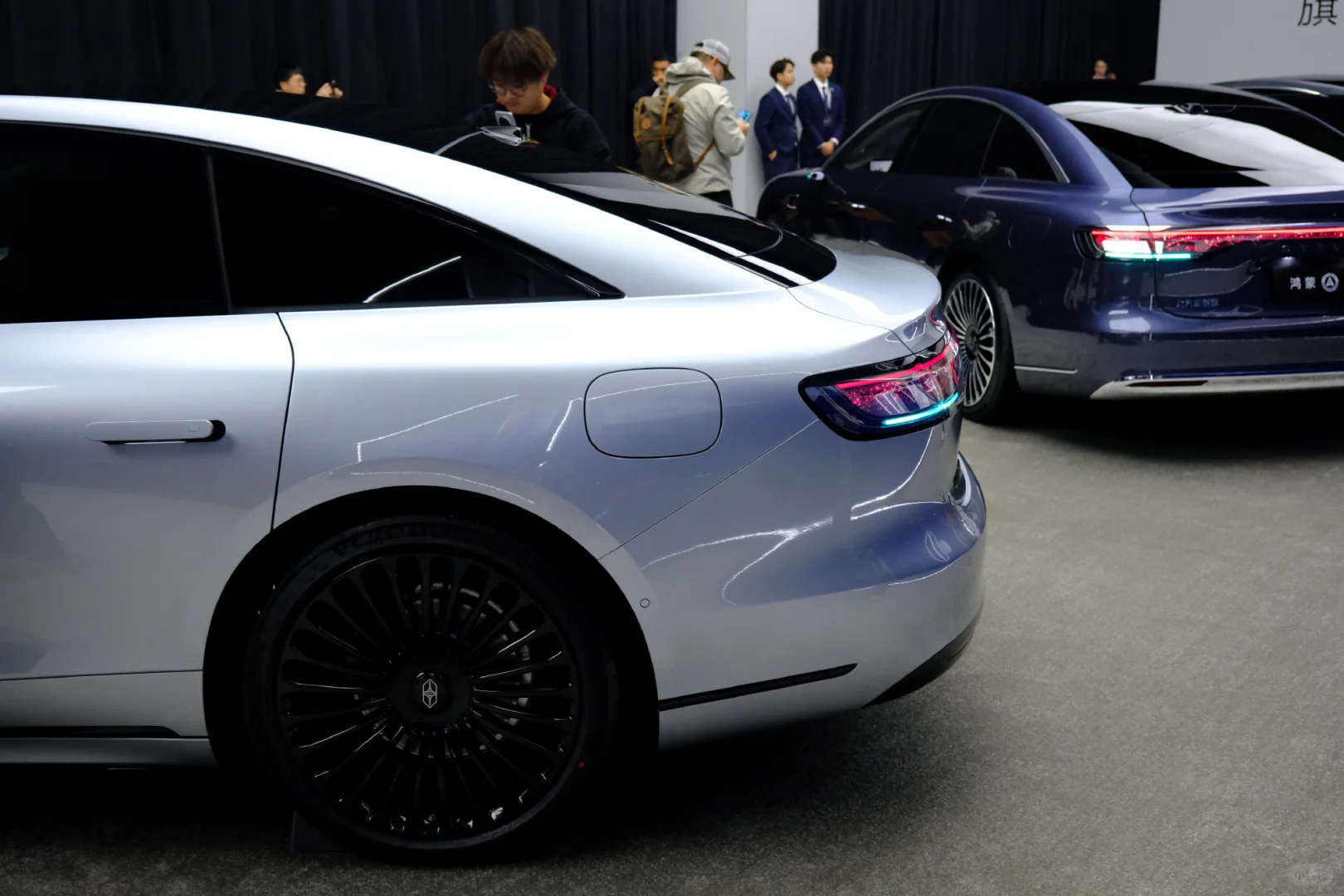 享界S9银色黑曜套件真好看