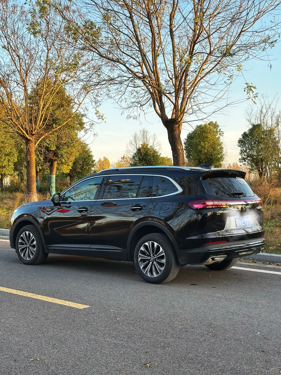 从30万降到16.99万，跌到“快冒烟”了 ……