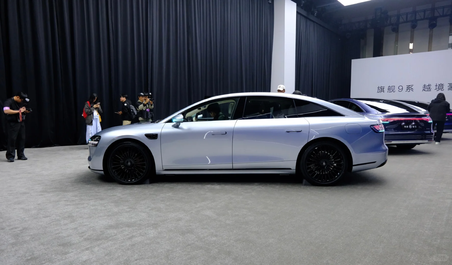 享界S9银色黑曜套件真好看